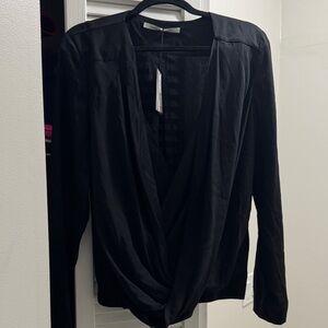 NWT DVF Diane Von Furstenberg V Black Top 95% SILK